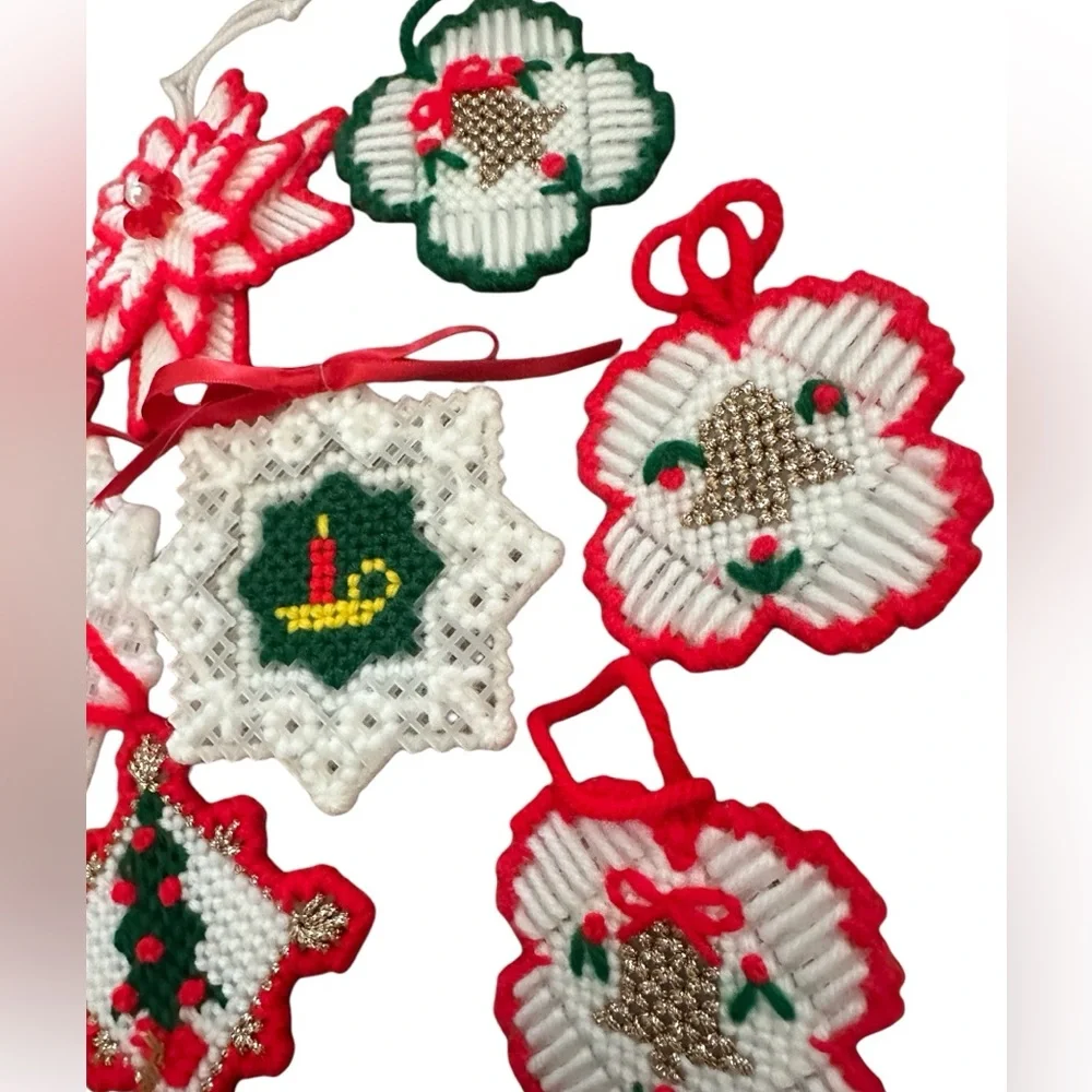Vintage lot‎ of 7 Needlecraft Hand Made Christmas Ornaments